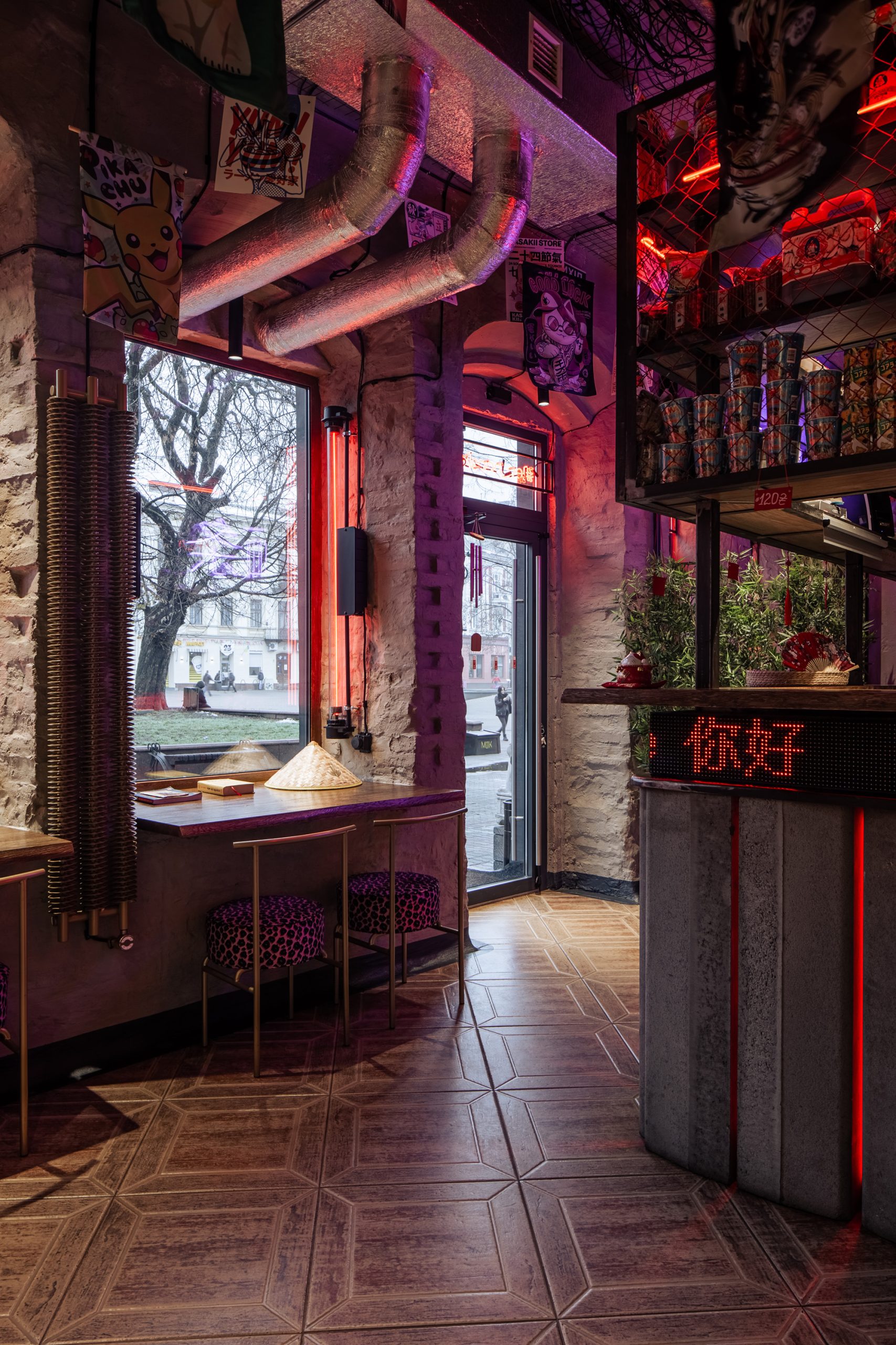 asian_restaurant_streetfood_interior_design_leo_noodle_bar_if_(27)
